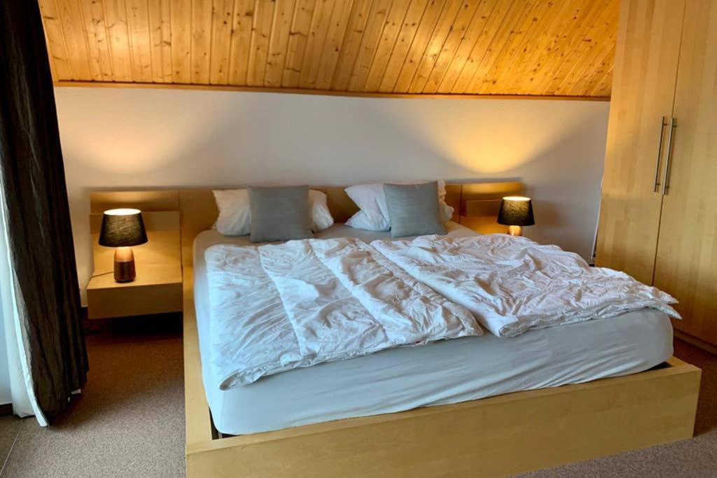 Ferienhaus Mit Bootssteg Am See In Rheinsberg Exteriör bild